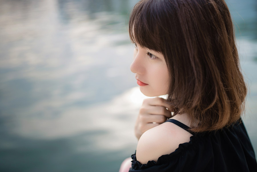 大人かわいいボブ(横から)